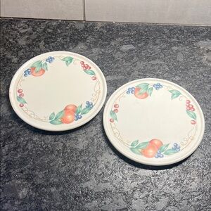 Corelle Abundance Fruit Pattern melamine Trivets - Set of 2. 6.5” round.